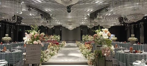 锦泰宴会厅花艺通道